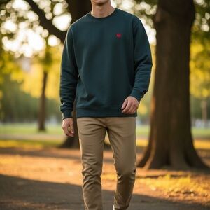 H&M Dark Green Crewneck Sweatshirt